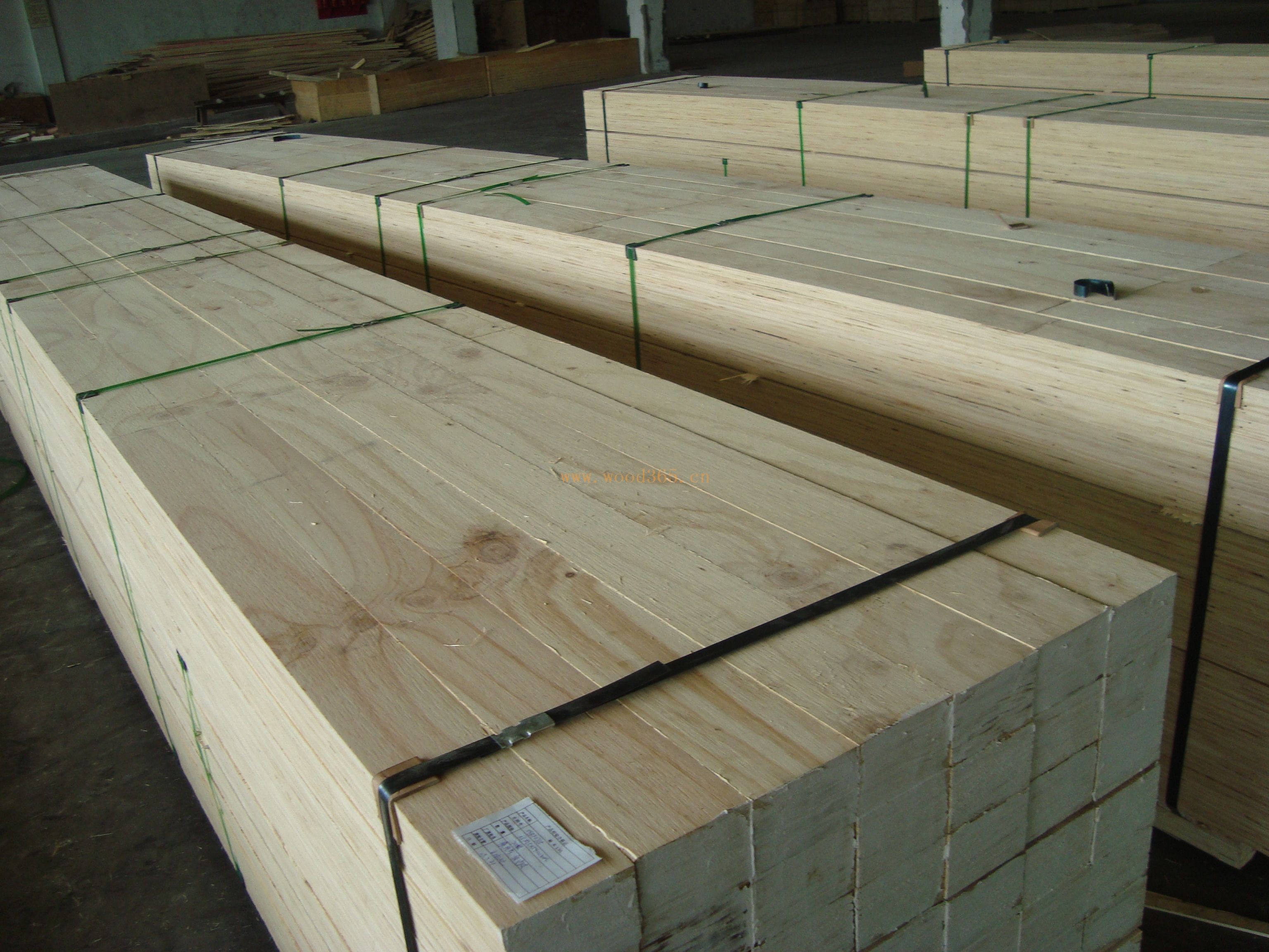 Laminate Veneer Lumber /Furniture grade poplar LVL plywood for bed slats /LVL osha scaffold plank