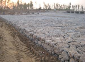 China 275g Circular Gabion Baskets Zinc Coated Gabion Box 100x120mm wholesale