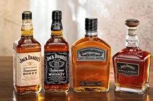 China Stainless Steel 304 Whisky Alcohol Filling Machine Capping 3000bph wholesale