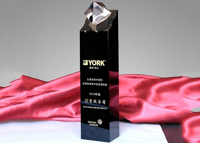 Black Crystal Glass Trophy , 240mm Height Personalized Glass Awards