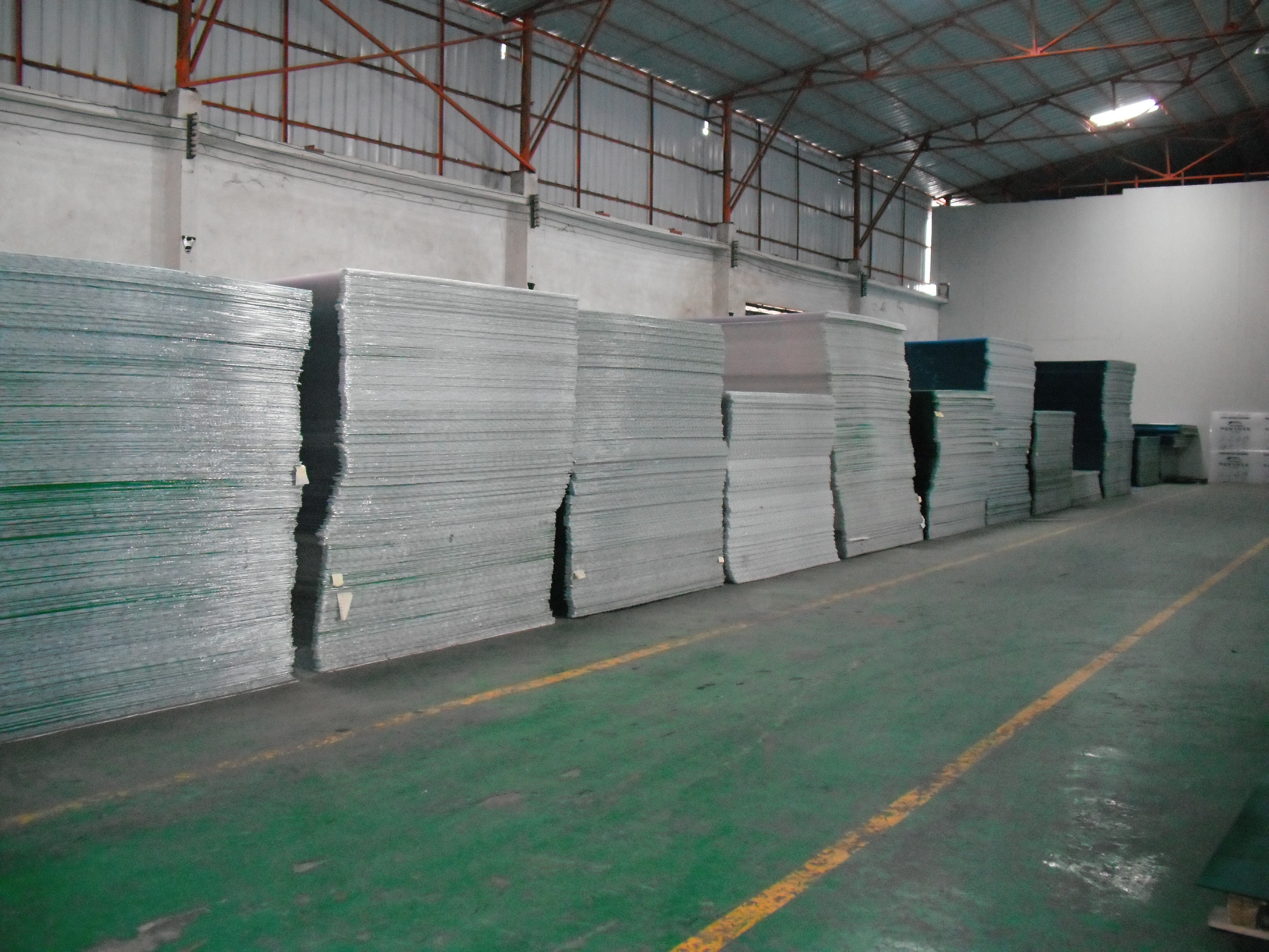 10mm 2.1m*5.8m Unleash the Potential of Your Projects with the Purple Four-Layer Polycarbonate Sheets Four-Layer Structure