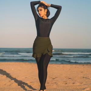 China Lady Muslim Swimwear Half Zipper Swimsuits For Hijabis Long Sleeve wholesale
