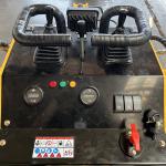 200kg 300 Kg 380kg Mini Skid Steer Loader Crawler Diesel