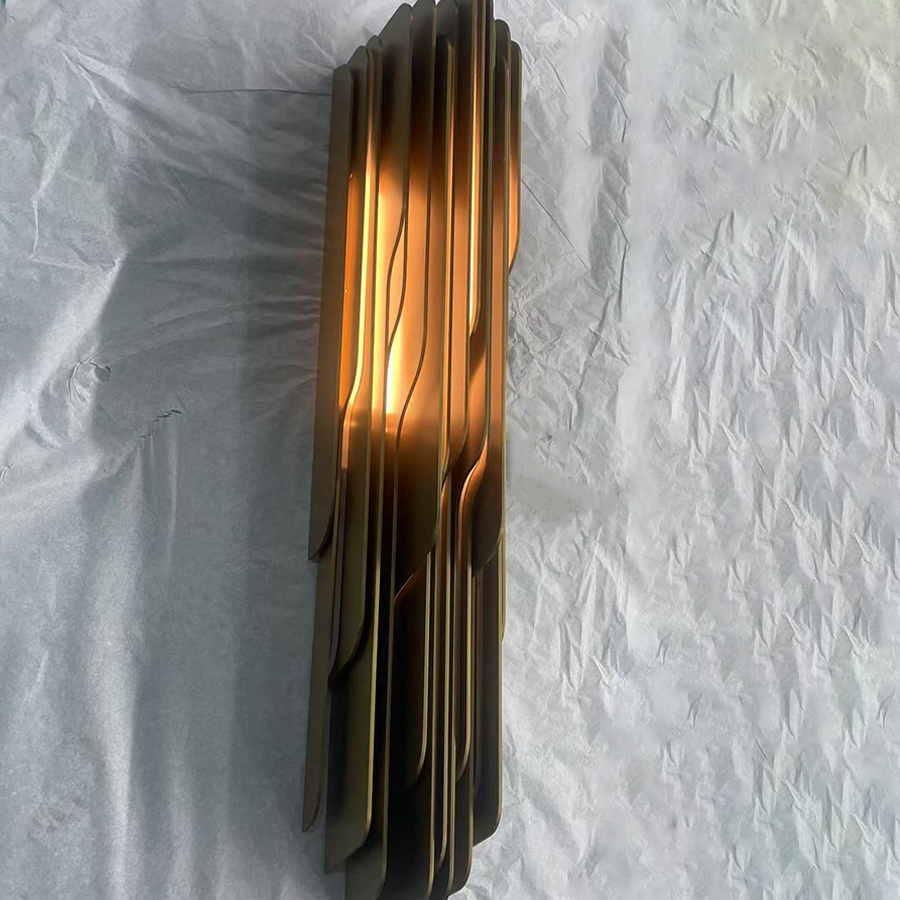 Modern Brass LED Wall Lamp with Warm White Light 3500K