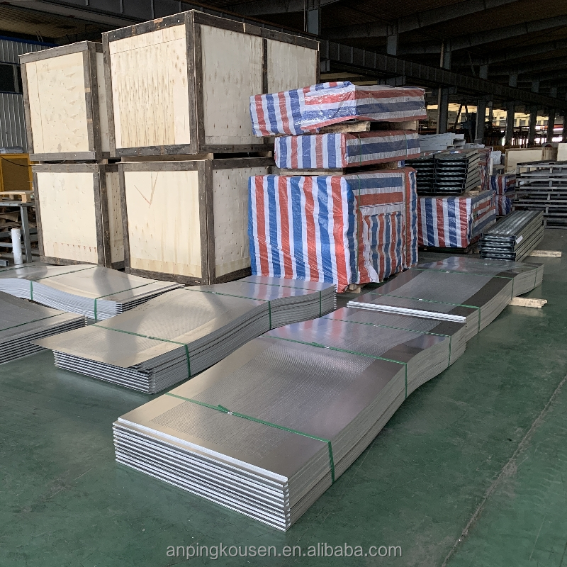 Galvanized/PVC Coated Razor Barbed Wire Mesh Fence for Prison Security at Affordable