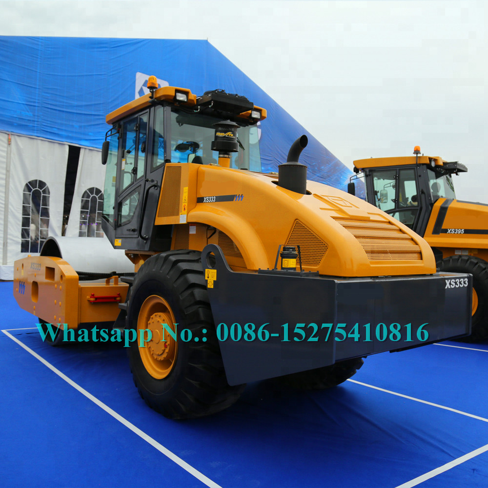 Largest 33 Ton Mechanical Single Drum Vibratory Roller XCMG XS333J Yellow Color