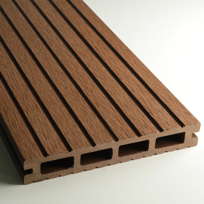 Fireproof Composite WPC Decking Panel UV Resistant for Outdoor Flooring