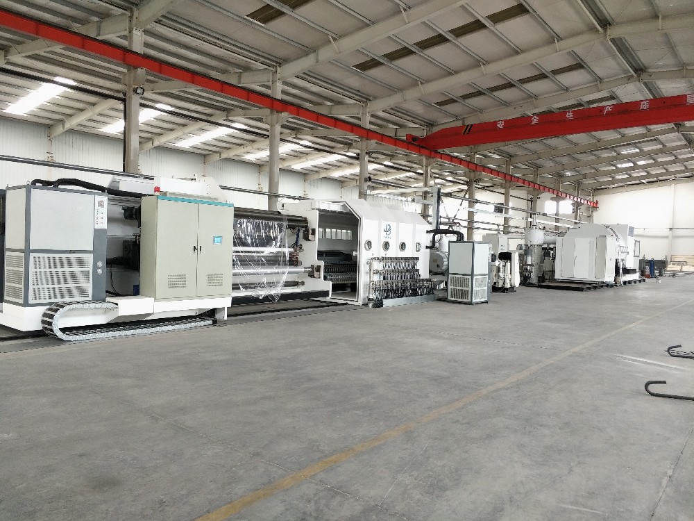 Soft Hardness Pure Silver Metallized PET Film Aluminized Mylar Film for Multiple Extrusion