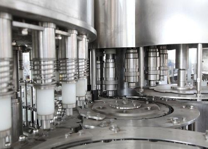 500L/H 5000ml Liquid Juice Filling Machine AISI304 For Mineral Water
