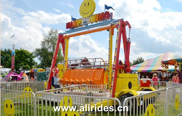 The Reckless Ride Carnival Ride trailer mount amusement rides for sale