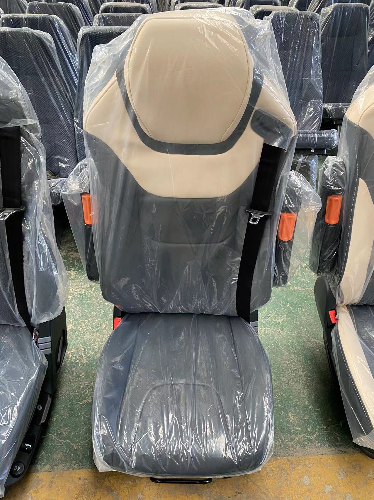 Purpose Replace/Repair Heavy Duty Truck Seats with Comfortable Suspension and Armrest