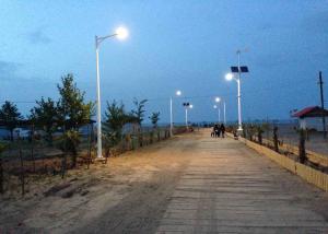 China Outdoor Lighting Wind Solar Street Light With Wind Turbine Generator wholesale