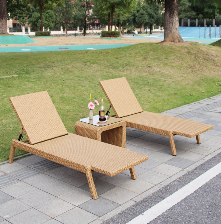 Customized Foldable Rattan Sun Lounger Aluminum Frame Outdoor Rattan Lounger