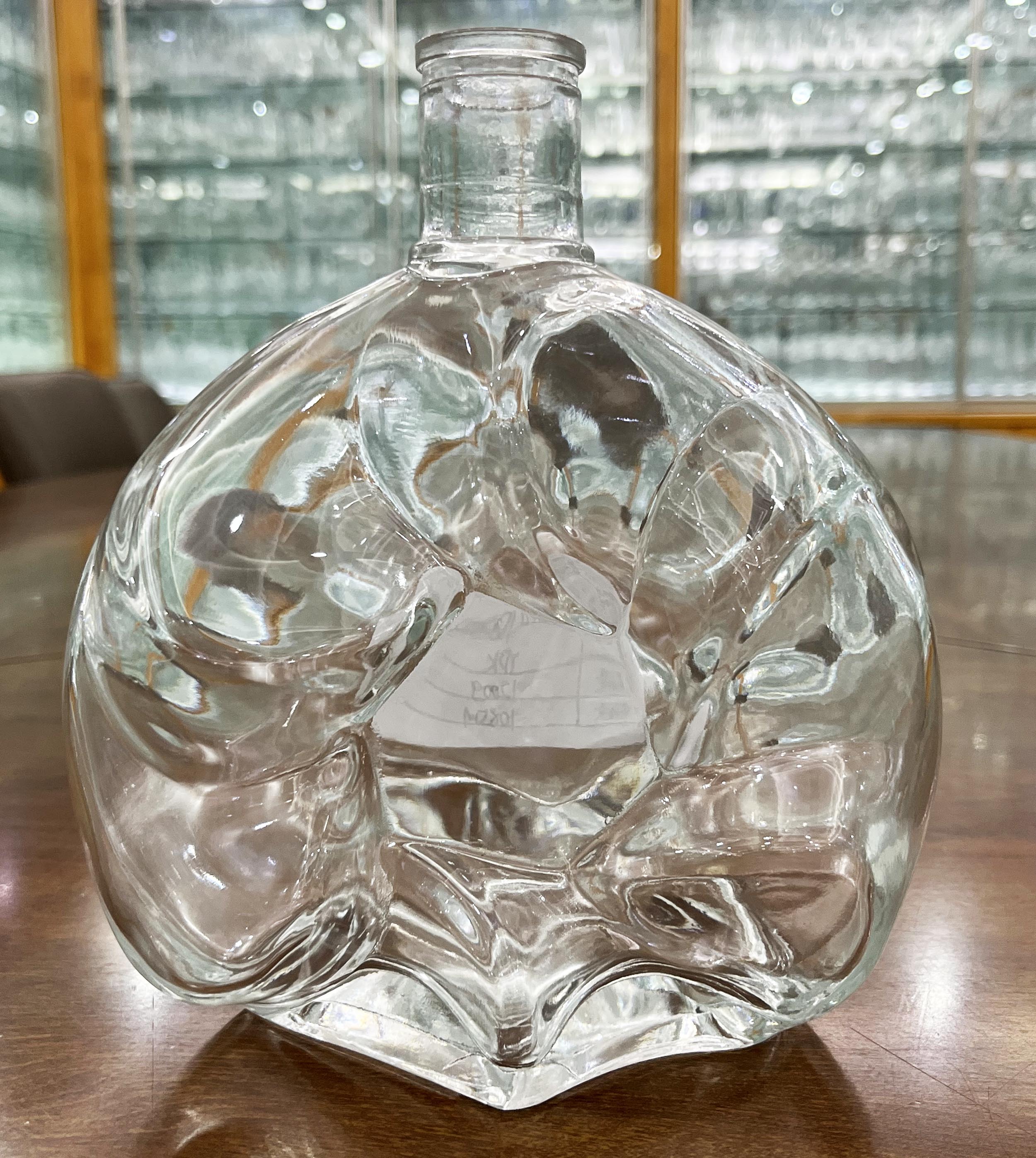 Customized 500ml 700ml 750ml Flint Glass Vodka Bottles with Hot Stamping Surface