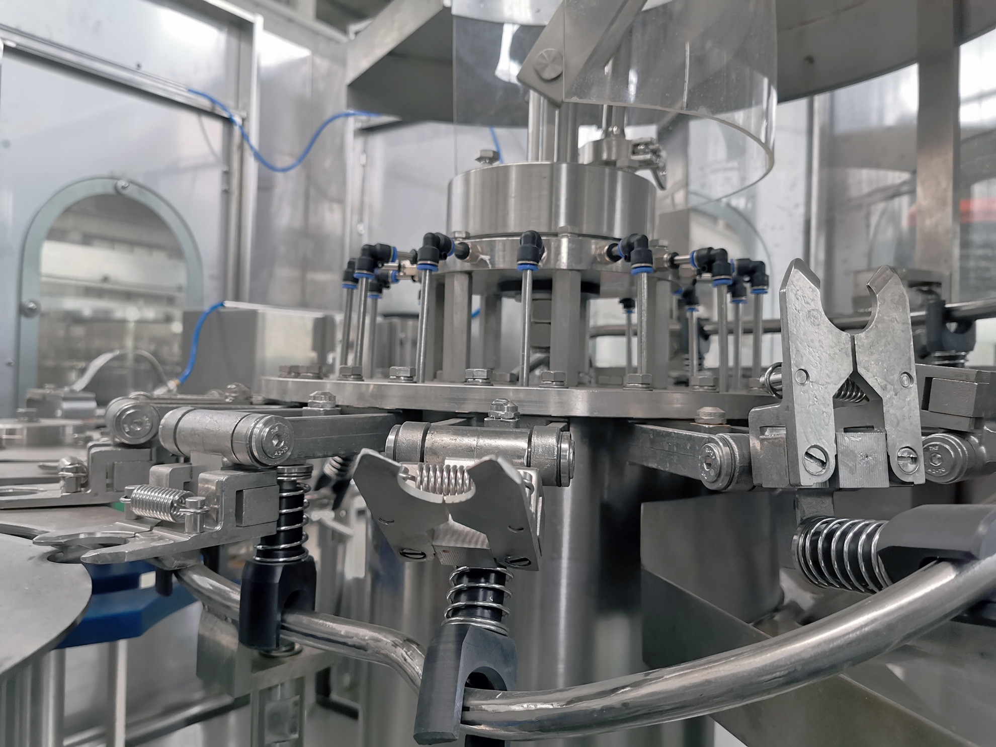 High Efficiency SUS304 Plastic Bottle Filling Machine Washing Filling And Capping