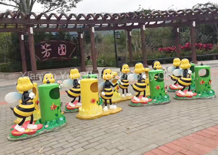 Outdoor Park Dustbin Fiberglass Animal Statues Bee Statue Customized Style