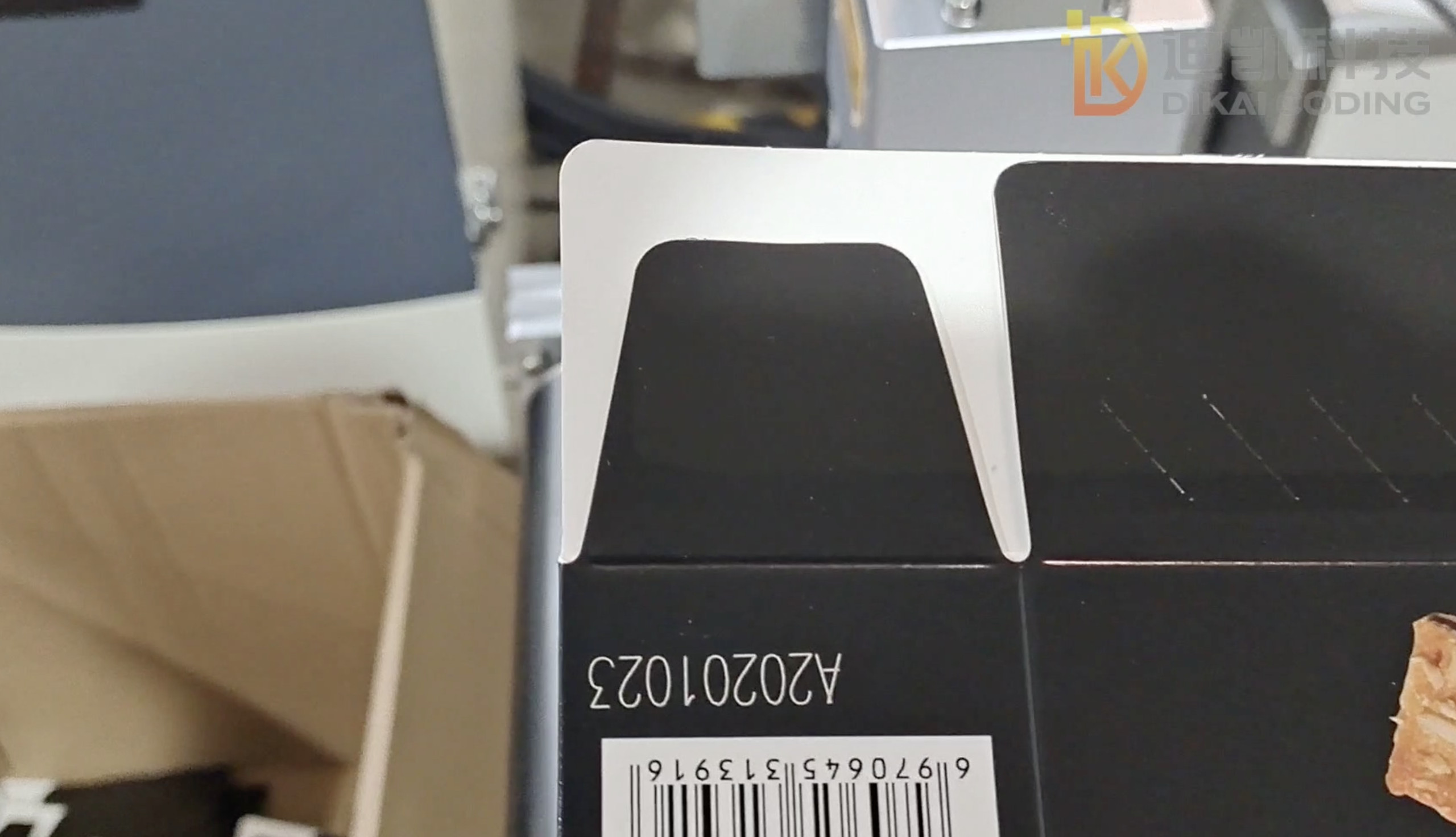 Industrial Printer CO2 Laser Marking Machine Expiry Date Batch Code Laser Marker