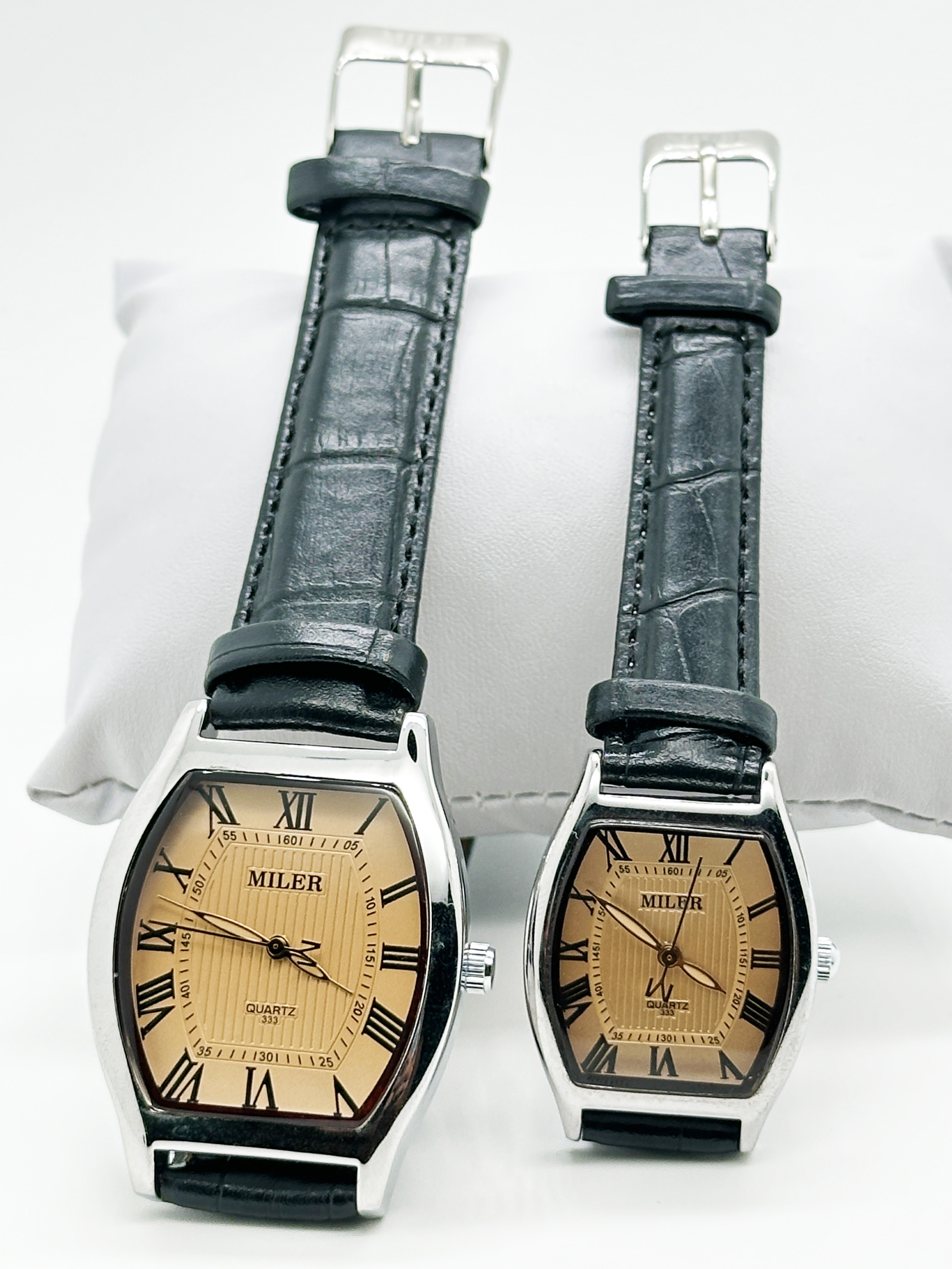 Elegant Analog Stylish Couple Watch With 40mm Dial Luminous And Leather Band