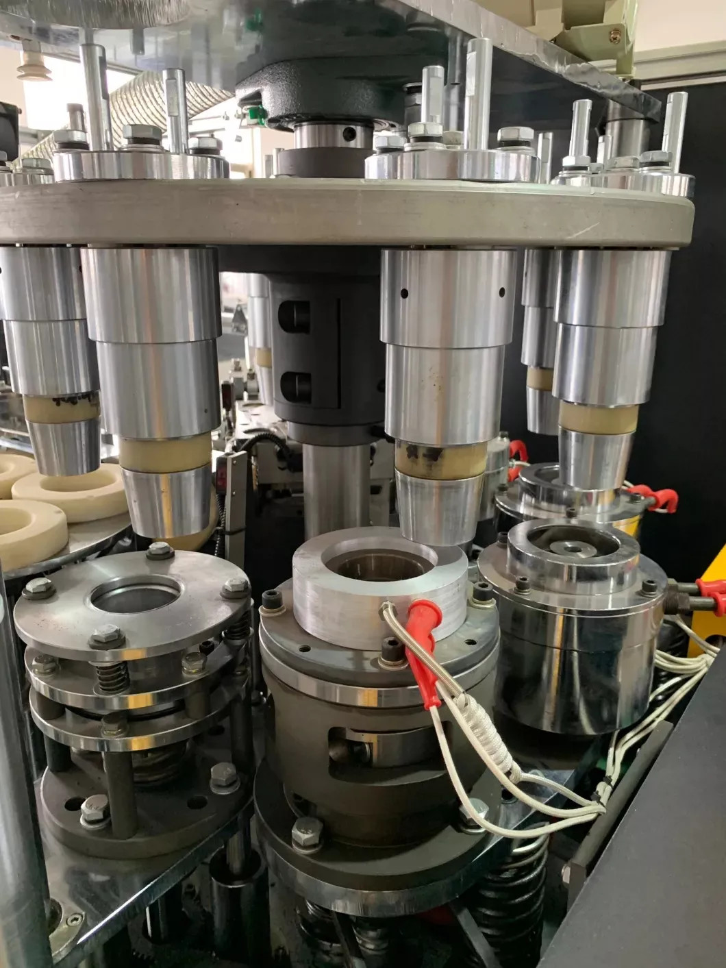 PFD 16 Single Pe Coated Paper Tea Cup Machine Automatic Disposable Cup Making Machine