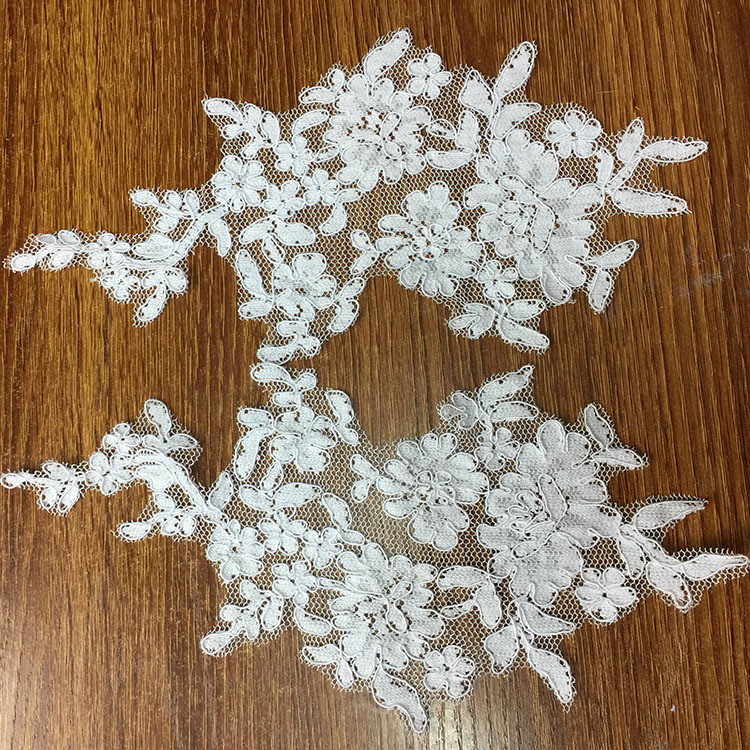 Ivory Venise Cord Lace Applique for Bridal Gown Wedding Dress decor,one pair
