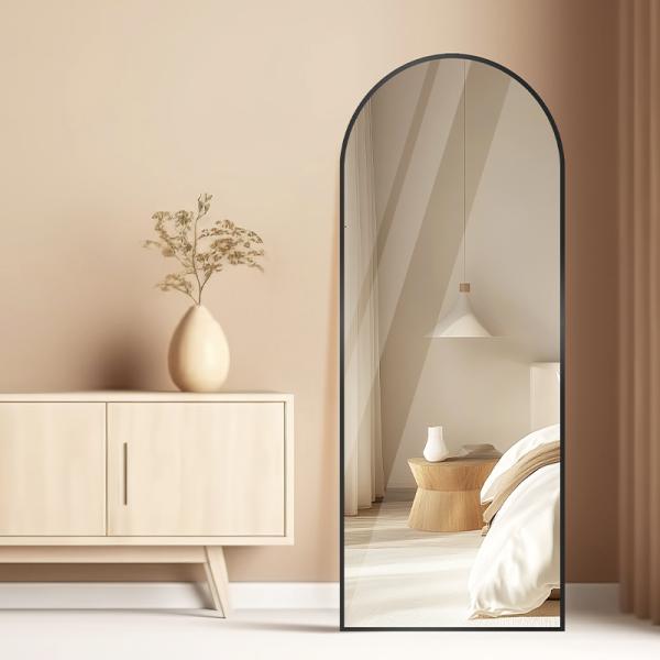 Standing Mirror: A Multidimensional Tool for Reshaping Space and Life