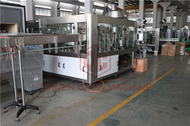 Industrial 330ML Carbonated Drink Filling Machine Capping Labeling Production 1000BPH
