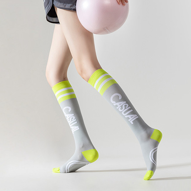 Breathable Compression Running Socks Cotton / Nylon Athletic Compression Stockings