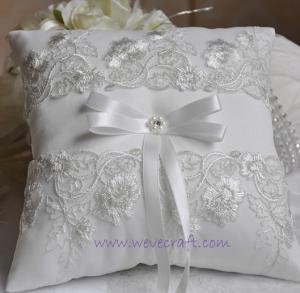 China WK7-Lace ring pillow wholesale