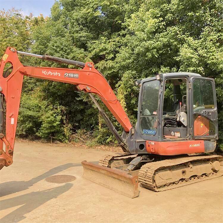 Kubota KX165 Excavator 6 Ton Mini Original Hydraulic Valve Good Condition in Shanghai
