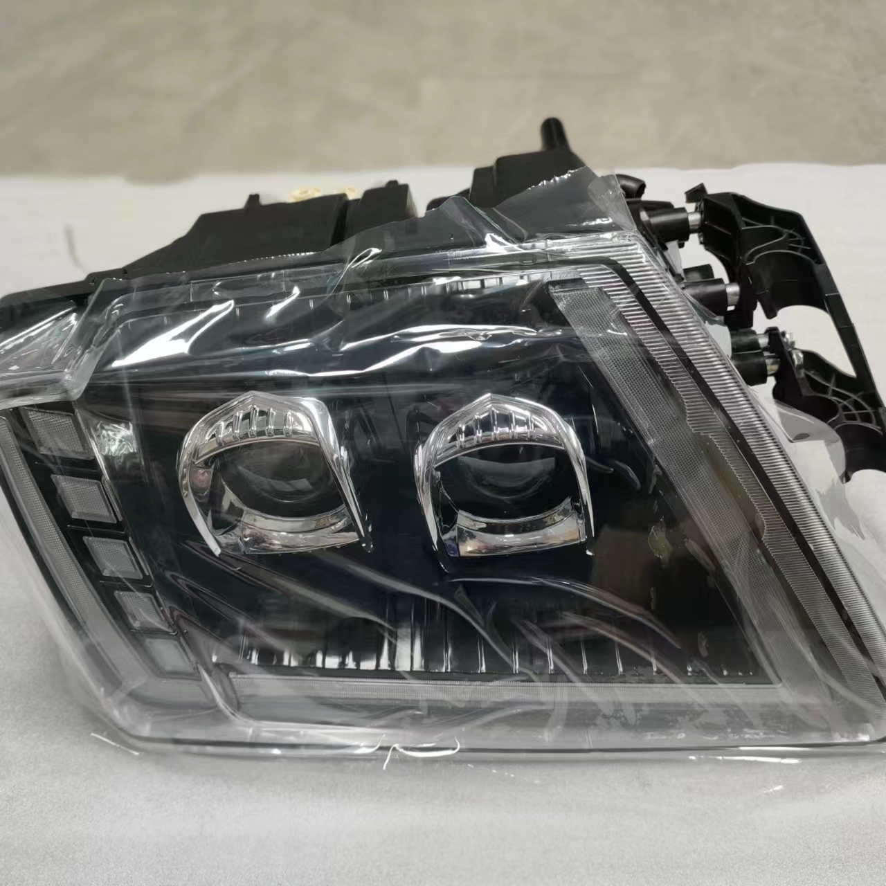 FH20 FM440 Truck Headlight LED Lights 20861574 20360898 20861573 ABS OE NO. 20360898