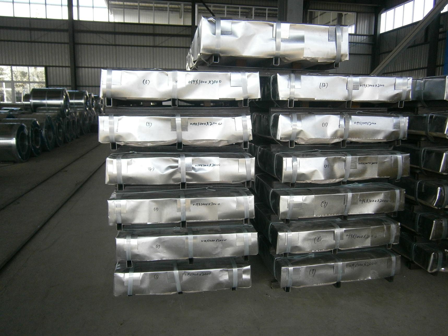 1250mm Hot Dip Galvanized Zinc Sheets 20 Gauge Galvanized Steel Big Spangle Outer Walls