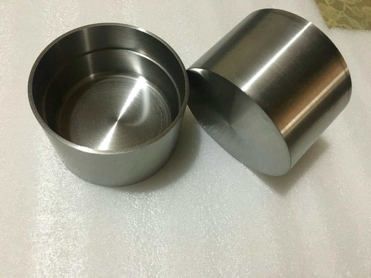 Anti High Temprature Wolfram Crucible For Abundant Rare Elements