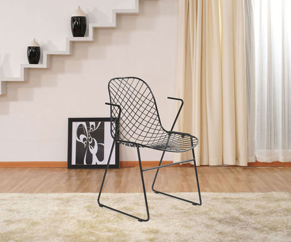 Outdoor Wrought Iron Patio Dining Chair Art Wire Armrest Hollow 52x51x79.5 Cm