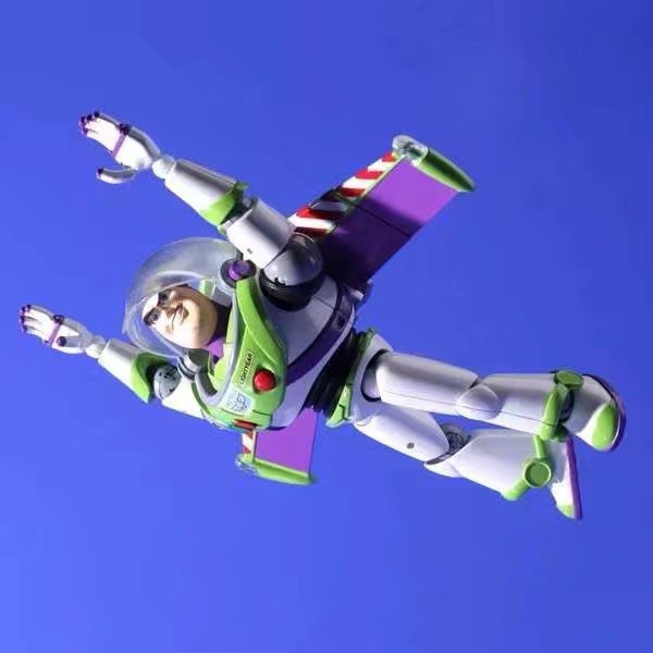 Boys 4-6 Toy Story Buzz Light year Action Figure White/Mult 15CM Original Package Yes