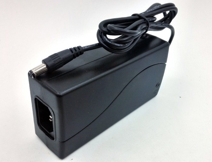 switching power supply with UK power cord Power adaptor 12 v 5 Amp desktop power supply led light strip LVD cctv