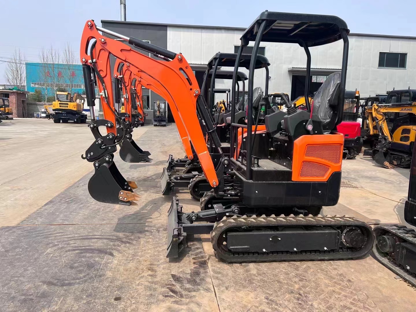 14m Reach 4 Ton Side Loader Forklift Telescopic Handler with Powerful Diesel Engine