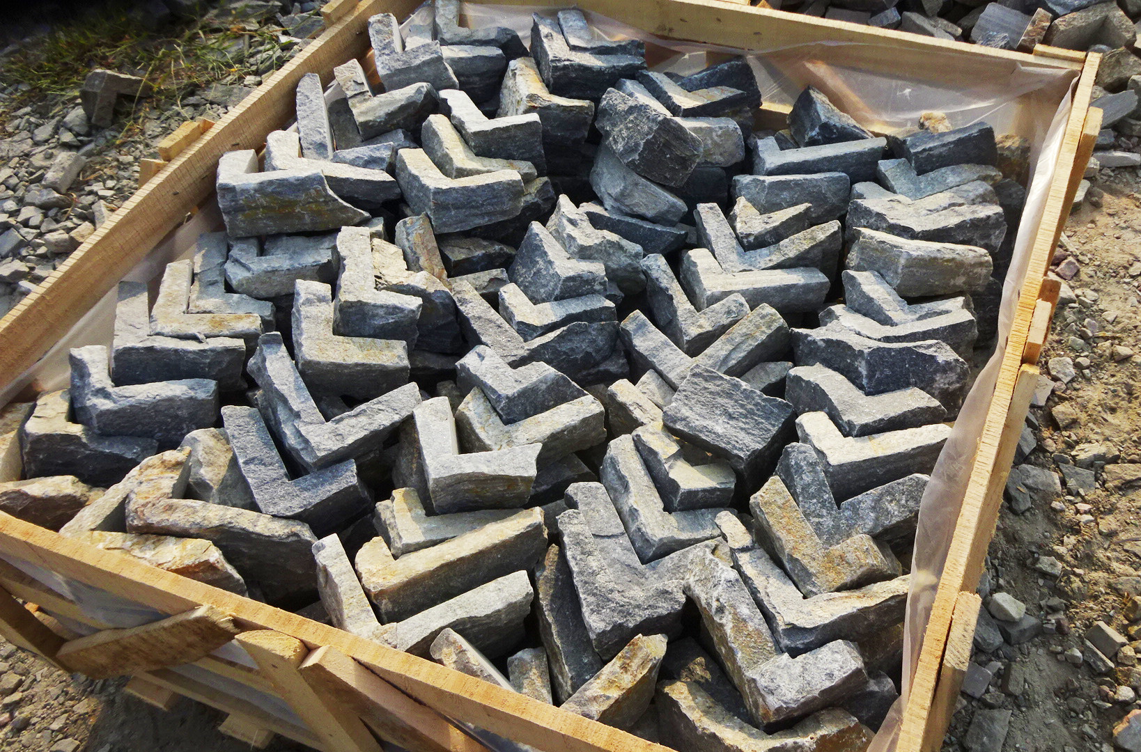 Non Antacid Blue Quartzite Loose Stone Cladding