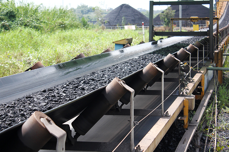 Supply Red or Black Mining Steel Belt Conveyor Rollers for Machinery Repair Shops