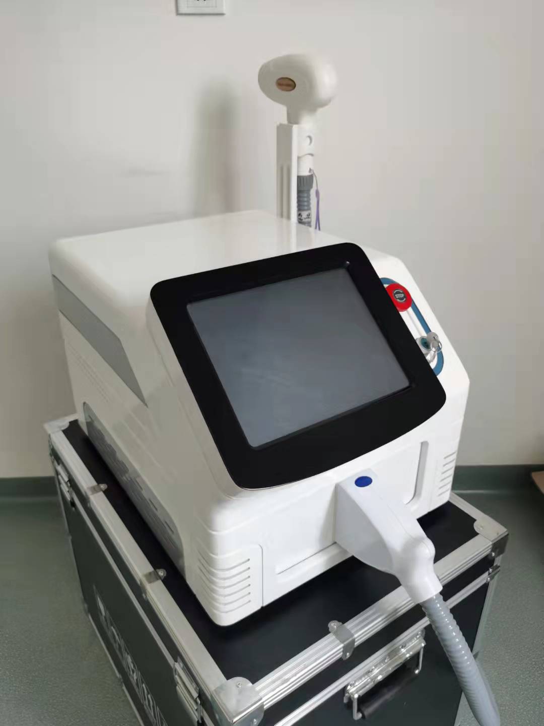 Diode Laser Beauty Equipment 755 808 1064 Hair Removal Skin Rejuvenation