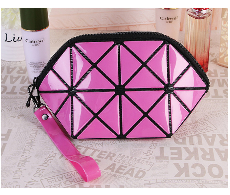 Wholesale Geometric Diamond Lattice Small Cosmetic Bag Fashion