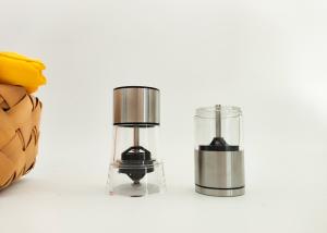 China Adjustable Stainless Steel Manual Pepper And Salt Grinder Clear Acrylic Food Seasoning Storage Mill wholesale