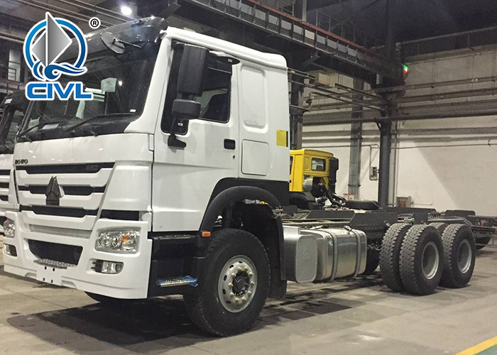 Capacity 25 - 40 Tons Heavy Cargo Trucks Chassis SINOTRUK HOWO Lorry Truck Goods Train