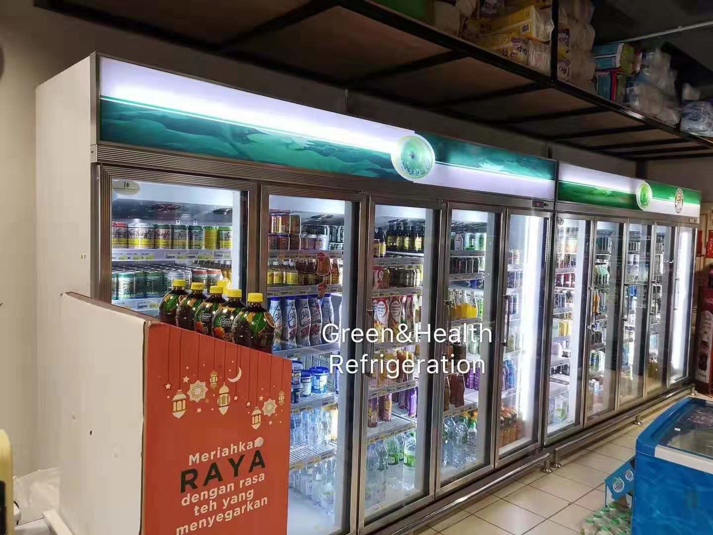 Commercial Upright Vertical Drink Beverage Display Fridge With 400 / 800L