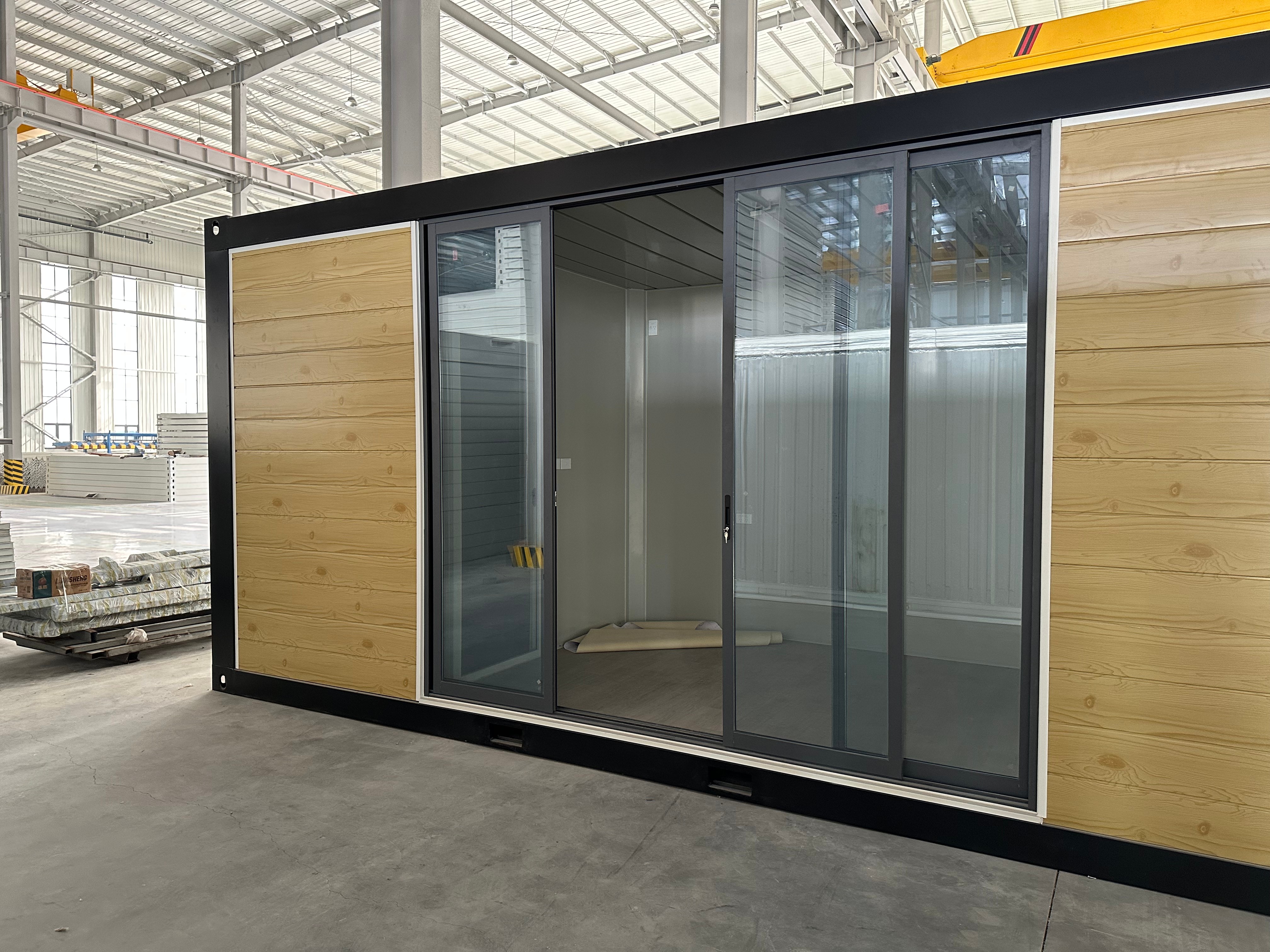 15-30 Years Service Life Professional Customization Flat Pack Homes Hospital Container Home Hurricane Proof Prefabricated