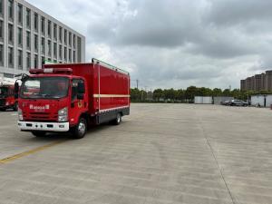 China QC90 Commercial Fire Trucks Fire Engine Rescue 7020 × 2300 × 3150MM wholesale