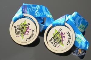 China Kids Football And Marathon Finisher Metal Award Medals And Ribbons , Custom Baseball Medallion wholesale