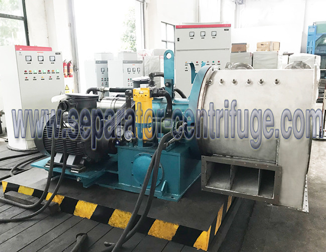 Large Capacity Pusher Decanter Centrifuge For Sea Salt Chemical Salt Dewatering Machine