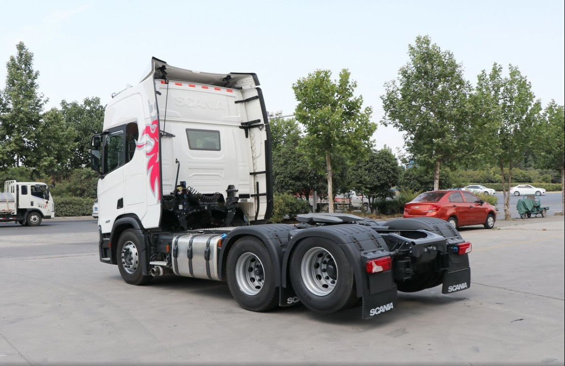 6x2 Truck For SCANIA G450 Used Trailer Truck with the whole vehicle disc brake