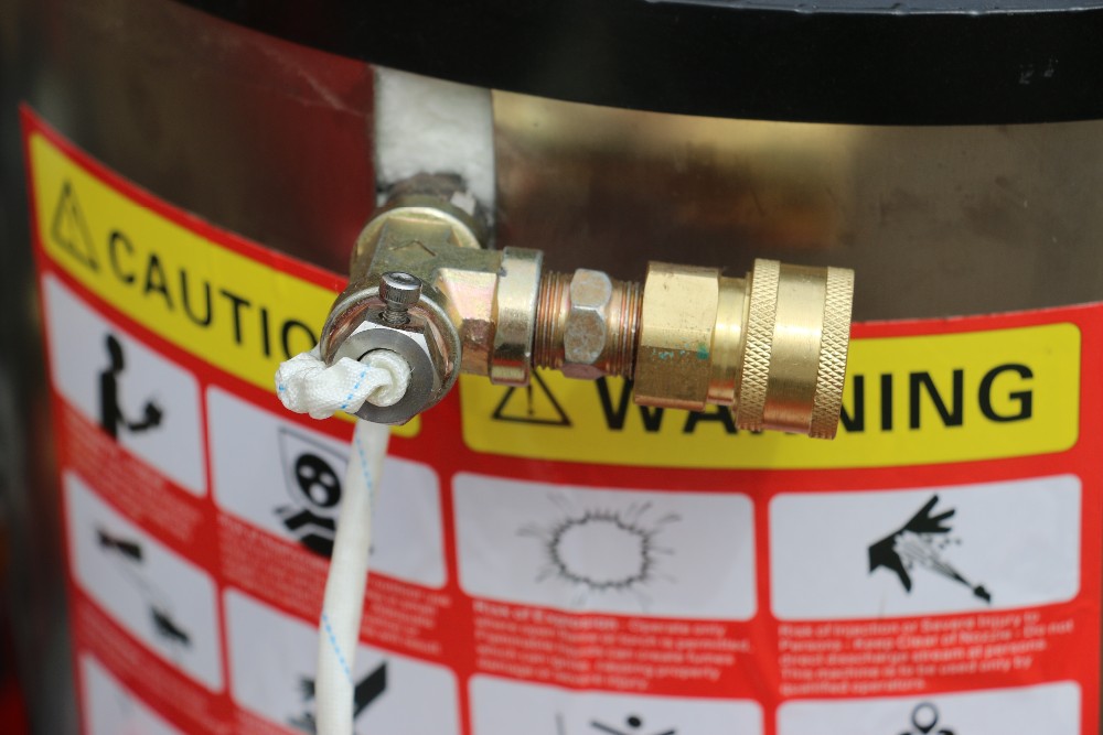 Red Hot Water High Pressure Cleaner , Electric Steam Cleaner Pressure Washer