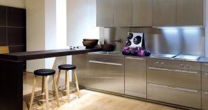 China Bespoken Stainless Steel Kitchen Base Cabinets Elegant Appearance wholesale